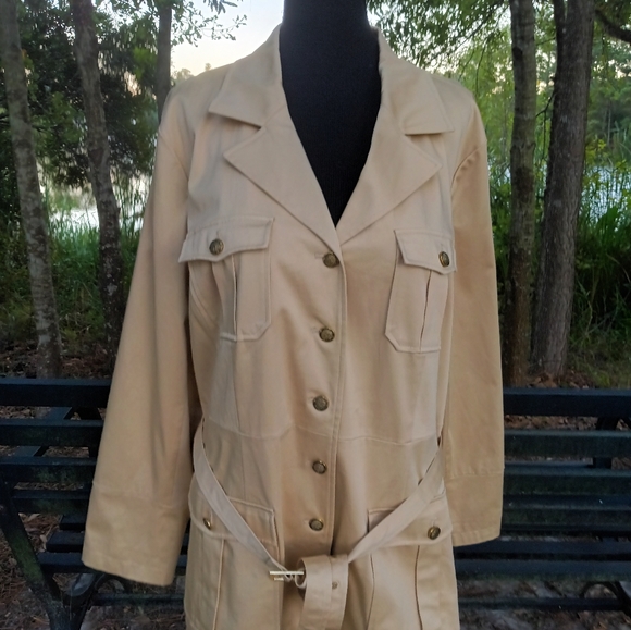 Rachel Zoe Jackets & Blazers - NWOT, Rachel Zoe Los Angeles & New York, 3X, Trench Coat in Tan